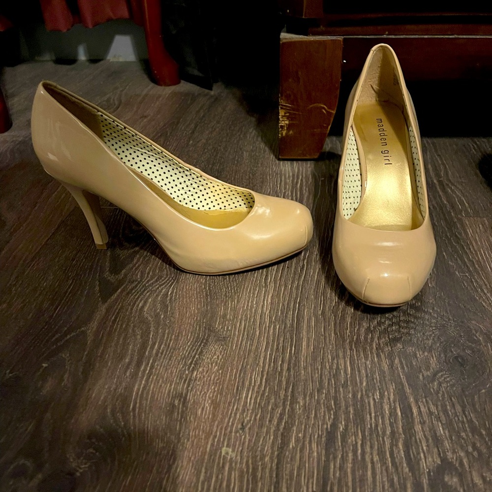 Nude madden girl heels